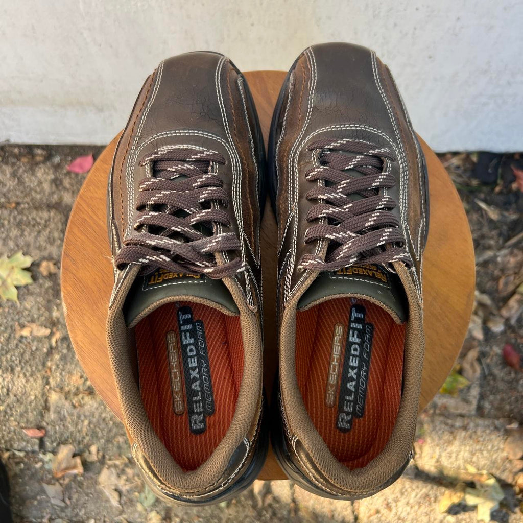 Size Men’s 9 | Brown Leather Skechers Memory Foam Shoes