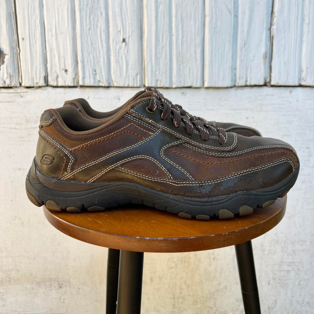 Size Men’s 9 | Brown Leather Skechers Memory Foam Shoes